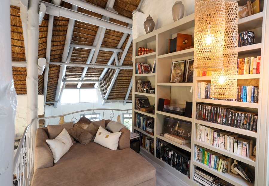 6 Bedroom Property for Sale in Chapman